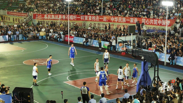 篮球之火重聚贵州铜仁，“体育+公益”让爱心再赴山海